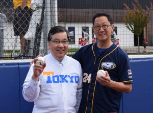 UBC and Tokyo university presidents; Photo by © the Vancouver Shinpo