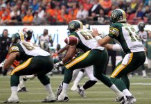 CFLエドモントンのチームが名称変更の可能性 CFL Edmonton Eskimos at BC Place, Vancouver, BC, in 2014; Photo by ©Sam Maruyama
