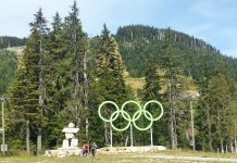 バンクーバー市、2030年冬季五輪招致の可能性を残す バンクーバー五輪が開催されたサイプレスマウンテンのハイキングコース。 Photo by Keiko Nishikawa