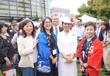 日系文化センター・博物館 年次総会、フィジカル・ディスタンシングで開催 高円宮妃殿下と日系文化センターの新理事、リタイアする五明明子さん