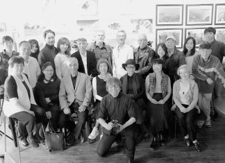 フォトグループ「一写入魂」写真展、今年はオンラインで 昨年、ポートムーディで開催された一写入魂の写真展。