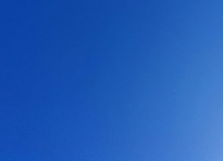 BC州で記録的な猛暑に Blue Sky in summer, Vancouver, BC; File photo © the Vancouver Shinpo