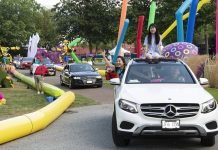 ドライブスルーPNE the Fairは30日、Playlandは9月7日まで! 今年はパレードするのは観客側?! Photo © Pacific National Exhibition