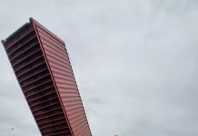 ニューウエストミンスターのピア・パークで大規模火災 火災のあったニューウエストミンスターのピア・パーク。Photo by Keiko Nishikawa