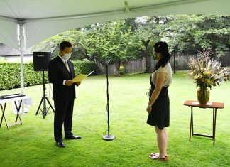 JETAABC(JET プログラム同窓会 BC/ユーコン支部)在外公館長表彰 羽鳥隆総領事主催の表彰授与式/ レセプション Photo courtesy of Consulate-General of Japan in Vancouver