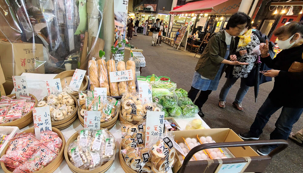 煮物、汁物、おでんまで、何にでもお麩を入れる