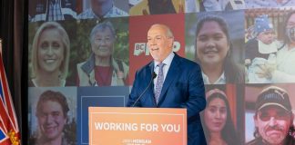 ホーガン首相に首のしこり。明日手術 BC NDP leader John Horgan after election; Photo from BC NDP flickr