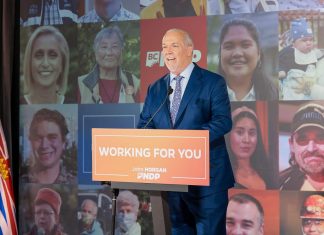 ホーガンBC州首相、辞任する意向を発表 BC NDP leader John Horgan after election; Photo from BC NDP flickr