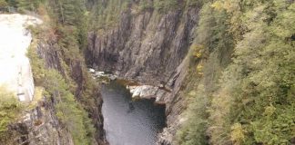 ノースバンクーバーのダム放流で、一人死亡 キャピラノ川にあるクリーブランドダム Photo by Keiko Nishikawa