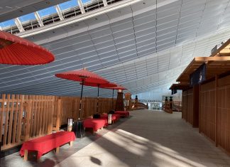 日本入国時のPCRテストトラブルに注意 2020年9月の羽田空港ターミナル ©The Vancouver Shinpo