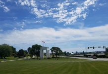 水際対策緩和で、カナダから陸路でアメリカへ カナダBC州とアメリカ・ワシントン州との国境にあるピースアーチ。Photo by Keiko Nishikawa