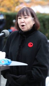 Ms. Keiko Norisue singing O Canada; Photo by ©︎Toru Furukawa/ The Vancouver Shinpo