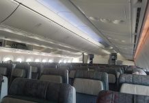 日本に一時帰国、入国体験をレポート15:関空から入国、唾液検査 台湾から関西空港への便もガラガラだったPhoto © the Vancouver Shinpo