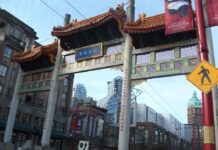 バンクーバー・チャイナタウンのイベントでアジア系3人刺傷、容疑者は過去の殺人で責任能力なしと判断