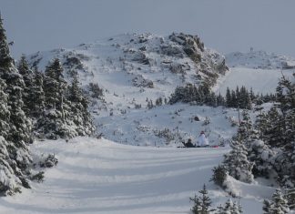 ウィスラー今冬シーズン終了を発表、公衆衛生命令終了後も再開せず 世界有数のスキーリゾート、ウィスラー ©野口英夫