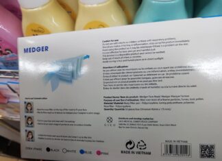 グラフェンマスク流通は主にケベック? ベトナム製使い捨てマスク。グラフェンは入っていない。© The Vancouver Shinpo