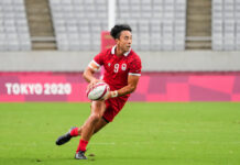 ラグビーカナダ代表、日本に快勝も準々決勝で敗退 Team Canada Nathan Hirayama #9 plays the ball against Fiji during rugby 7s action during the Tokyo 2020 Olympic Games on Monday, July 26, 2021. (COC/Mark Blinch)