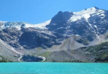 エメラルドグリーンの神秘的な湖、ジョフリーレイクス アッパージョフリーレイク。Photo by Keiko Nishikawa