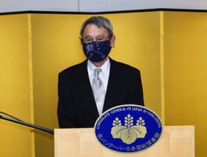 バンクーバー新報草創期のころから知る隣組初代事務局長山城氏がエピソードを披露。Photo by © the Vancouver Shinpo