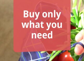 豪雨による被害のBCで食料品店の棚が空に。州政府は買い占めをやめるよう呼びかけ 「買い物は必要なものだけを」と呼びかける州政府のツイート。Photo courtesy of Government of British Columbia