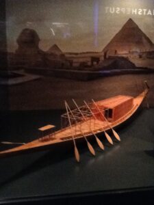 紀元前3100年から4000年頃のエジプトの船。Photo courtesy of Edo Sato