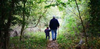 北米における介護者のためのセミナーを開催するRokuro.Org 高齢者が健康に過ごすためにも転倒防止は重要。©the Vancouver Shinpo