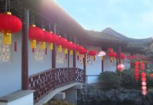 バンクーバーでの春節 チャイナタウンにある中山庭園。Photo by Keiko Nishikawa