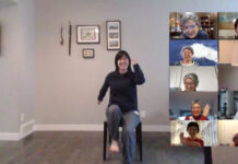 心と体を楽しく過ごす交流の場、「脳の運動教室」 カルガリーのFCいづみさんのリードによるコグニサイズ。Photo courtesy of West Coast Healthy Memory Society