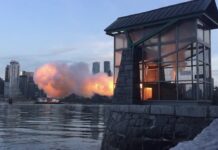 9時を告げる号砲、ナインオクロック・ガンが休止 ナインオクロック・ガン。2017年5月。By Claude.schneider - Own work, CC BY-SA 4.0