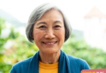 BC州が70歳以上にラピッドテストを無料提供 70歳以上のシニアにラピッドテストを無料で提供する。Photo courtesy of Province of British Columbia