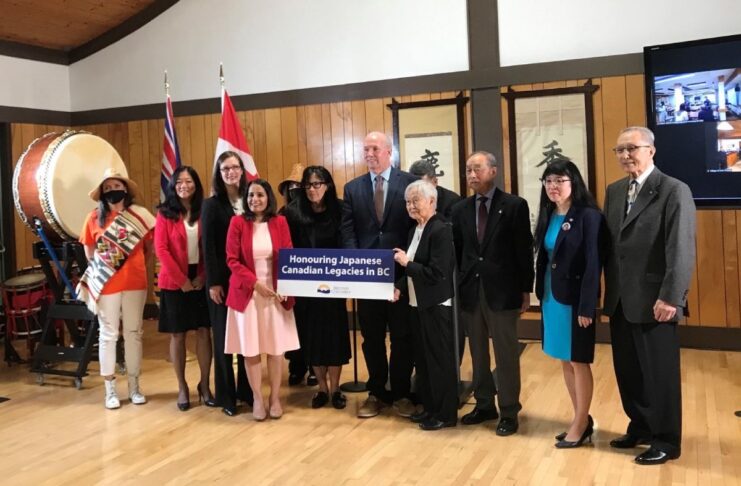 BC州政府、日系カナダ人コミュニティに1億ドル ブリティッシュ・コロンビア州リッチモンド市スティーブストンで。2022年5月21日