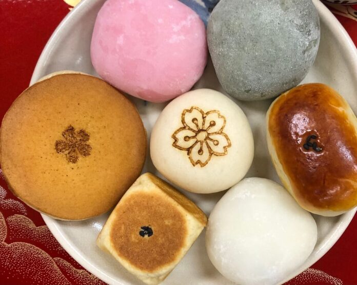 人気のお饅頭は開始後、2時間ほどで売り切れるという。Photo from Nikkei National Museum & Cultural Centre Facebook