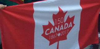今年のカナダデーは参加イベントが復活!カナダプレースの花火は中止に カナダ建国150周年だった2017年のカナダデーイベントで。ジャックポールプラザ・バンクーバーダウンタウン。Photo by ©Pacific Walkers