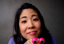 「仕事を通して常に新しい世界を体験」舞台デザイナー甲斐静花さん