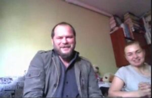 マキシム・ウラジミロフさん（左）とのビデオ通話の様子（写真提供：武仙会）