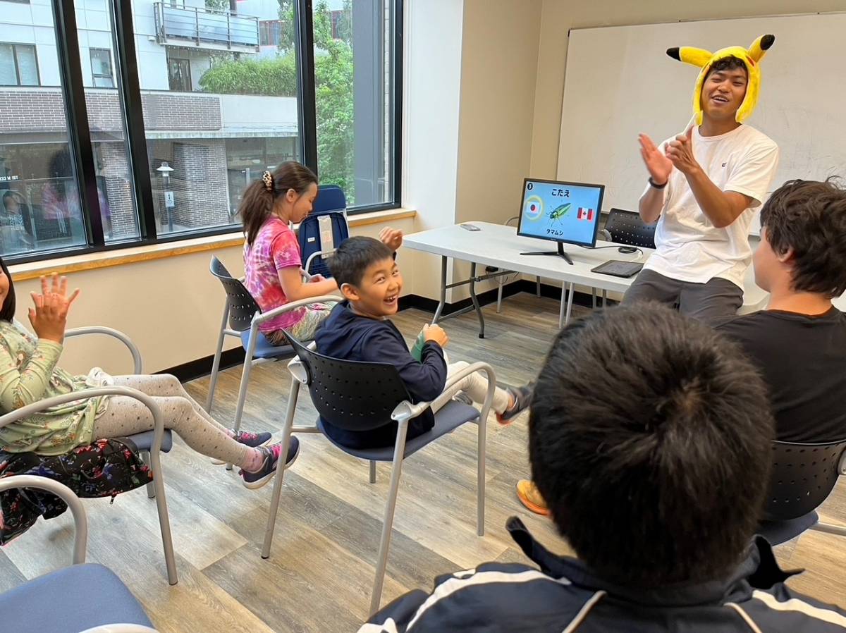 子どもたちの「日本語を話したい！」という意欲が授業中の笑顔に （Photo: North Shore Kids Japanese Conversation Club）