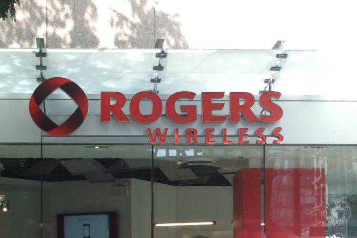 ロジャーズの携帯電話販売店。ブリティッシュ・コロンビア州バンクーバー。Photo by the Vancouver Shinpo
