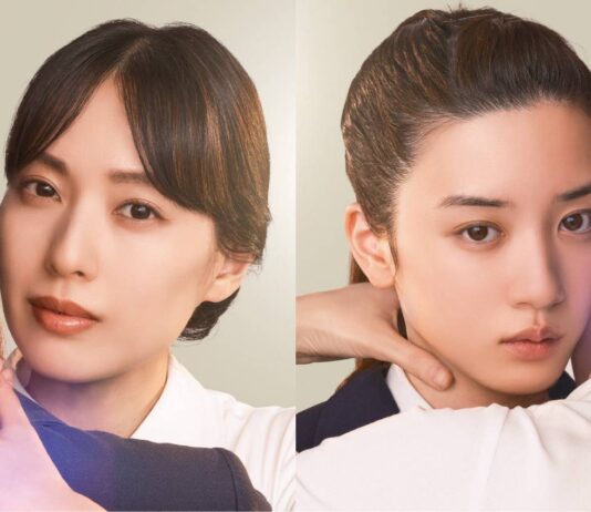 バンクーバー国際映画祭ワールドプレミア特別インタビュー 映画「母性(Motherhood)」の廣木隆一監督 ルミ子役の戸田恵梨香(左)とルミ子の娘・清佳役の永野芽郁。Motherhood(母性)より。Photo provided by The Vancouver International Film Festival/©2022 “Motherhood” Film Partners