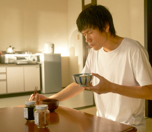 バンクーバー国際映画祭、映画鑑賞チケット読者プレゼントのお知らせ Riverside Mukolitta(川っぺりムコリッタ)より。Photo provided by The Vancouver International Film Festival