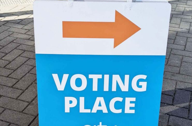 バンクーバー市長に中国系カナダ人シム氏