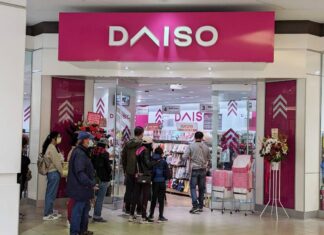 ダイソーカナダ、メトロタウン店オープン バーナビー市メトロタウンに2022年10月22日オープンしたダイソーカナダ2号店。2022年10月23日。Photo by The Vancouver Shinpo online