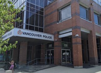 中古品売買で盗難事件、銃を突きつけられたケースも バンクーバー市キャンビー通りにあるバンクーバー市警。Photo by The Vancouver Shinpo