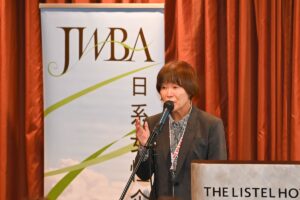 日系女性企業家協会（JWBA）黒住由紀会長。「ビジネス的に成功した優秀な会員が多いのが自慢です」と会員の努力を称賛した。2022年10月13日、バンクーバー市リステルホテルで。Photo by ©Koichi Saito