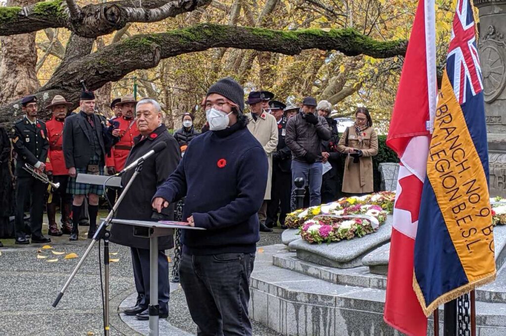 Mike Yamauchi, grandson of Peter Shoji Yamauchi; November 11, 2022, Stanley Park. Photo by The Vancouver Shinpo