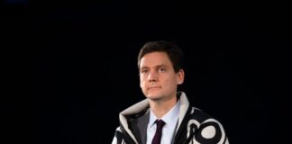 BC州イービー州首相誕生、州民に誠実な政治を David Eby sworn in as premier of British Columbia on November 18, 2022 at The Musqueam Community Centre. Photo from Province of BC flickr
