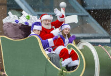 サンタクロース、今年もバンクーバーでパレードなし バンクーバー・サンタクロース・パレード。Photo from the website of Telus Presents Vancouver Santa Clause Parade