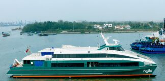 高速旅客フェリー、バンクーバーでザトウクジラと衝突 バンクーバーとナナイモをつなぐフェリー「Hullo」。Photo provided by the Vancouver Island Ferry Company (VIFC)