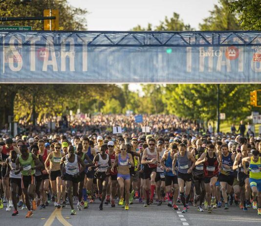 5月に開催されるバンクーバー近郊のイベント特集 バンクーバーマラソン、一斉スタート。クリーンエリザベス公園。Photo by Chris Morris/RUNVAN®