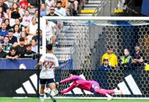 ホワイトキャップス勝利も、勝ち方にこだわるGK高丘 前半、際どいシュートに反応するGK高丘。バンクーバー・ホワイトキャップスFC対LAギャラクシー。2023年7月15日、BCプレース。Photo by Koichi Saito/Japan Canada Today