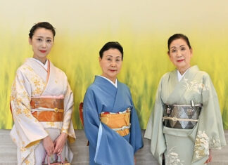 バンクーバーで西川流の芸をつなぐ「西川流カナダ彩月会」(前編) 左から、西川洋雪さん、佳洋さん、洋香さん。2023年5月18日、愛知県名古屋市。写真提供:西川流カナダ彩月会